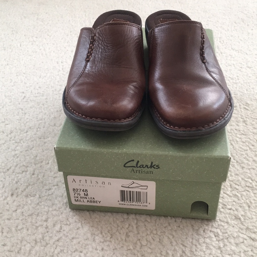 Clarks brown clogs - Picture 4 of 5